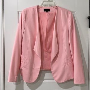 Beautiful soft pink open flyaway blazer